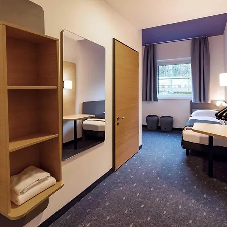 Koeln-frechen 3*