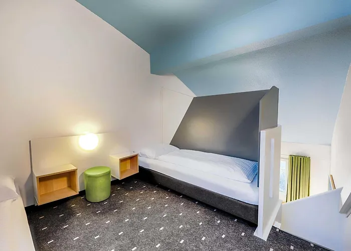 Koeln-frechen מלון פרכן