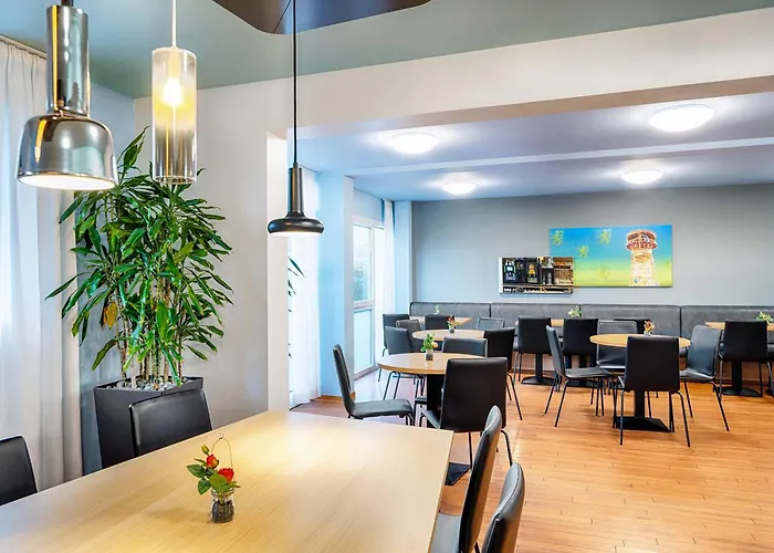 Koeln-frechen פרכן